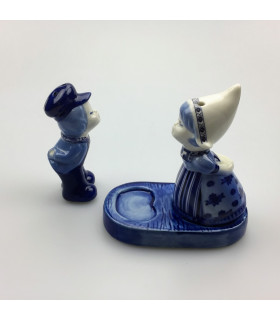 Kussend Paartje Peper en Zout Delftsblauw 12 cm