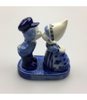 Kussend Paartje Peper en Zout Delftsblauw 12 cm