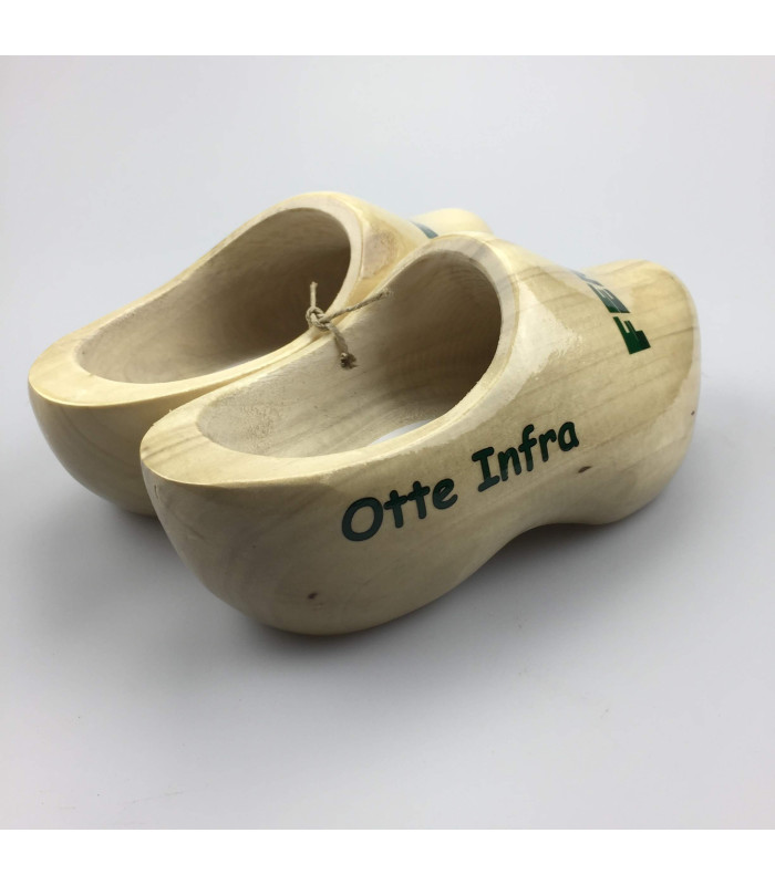 Geboorteklompjes met trekkerlogo