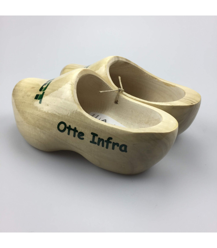 Geboorteklompjes met trekkerlogo