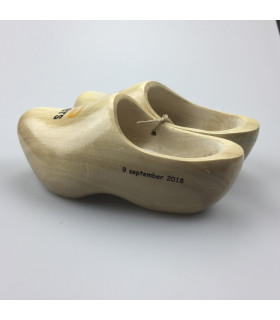 Geboortklompjes met bedrijfslogo schoenmaat 22-23