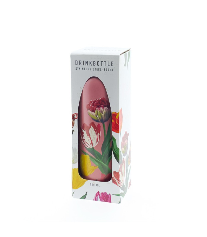 Waterbottle met tulpen op een roze ondergrond