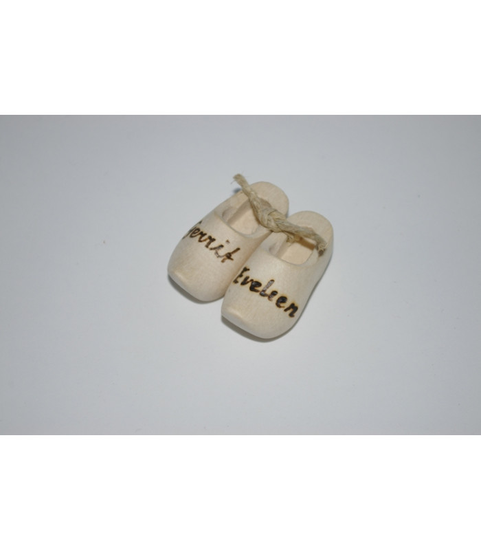 Miniklompjes van 6 cm met gebrande namen