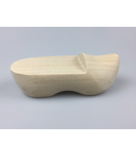 10 stuks houten klompjes +/- 13  cm